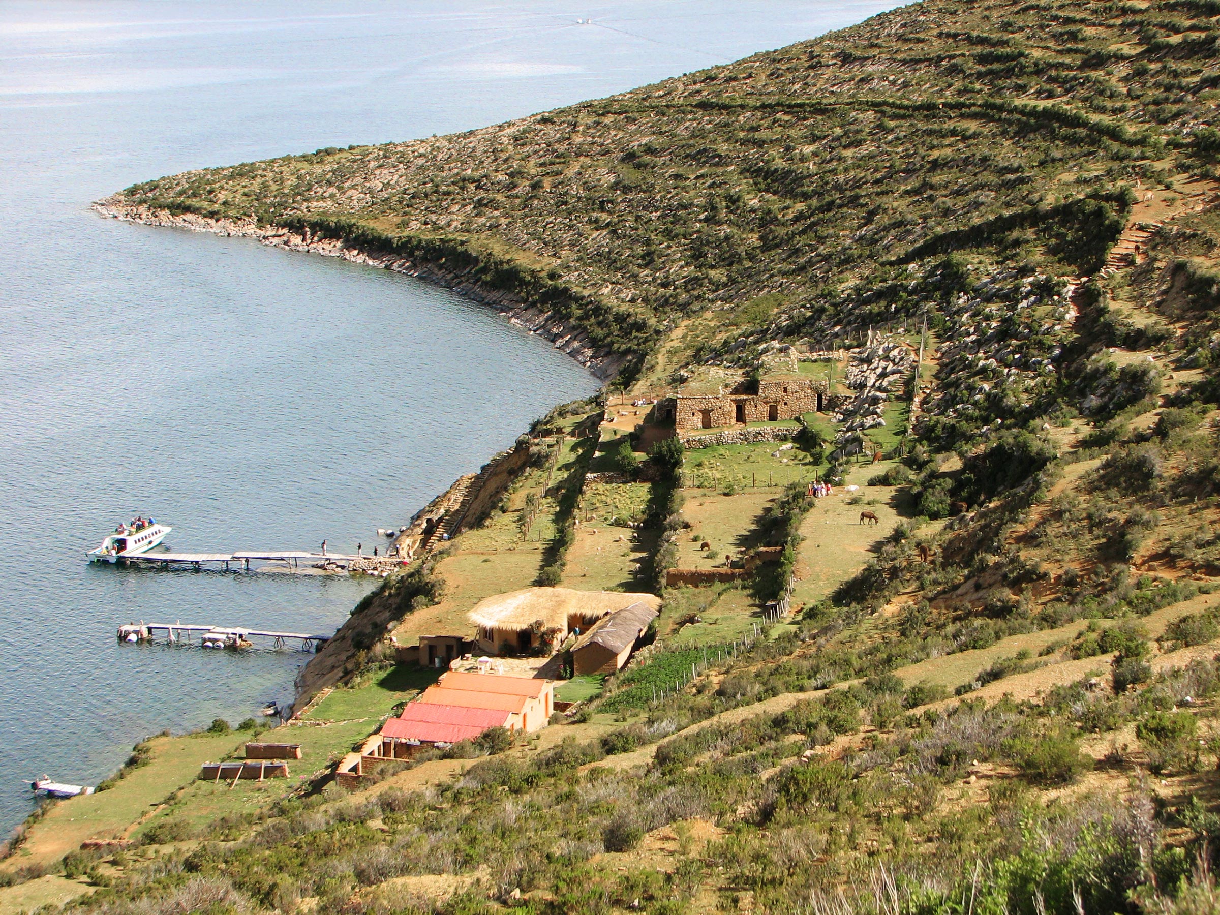 Bolivia. Soløya på Titicaca. Brygge ved inka-palasset. Foto