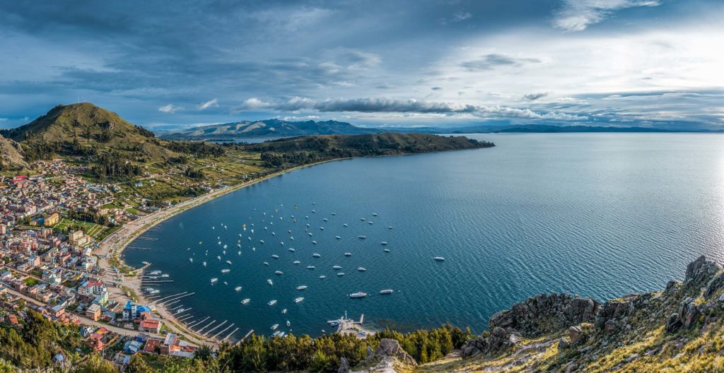 Bolivia. Byen Copacabana ved Titicaca-sjøen. Foto