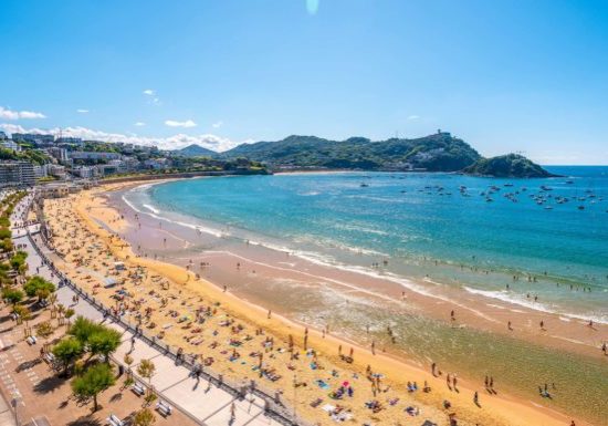 Spania. Baskerland. San Sebastian. La Conhca-stranden. Foto